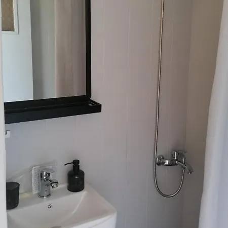 Apartment So Minimal Tolo