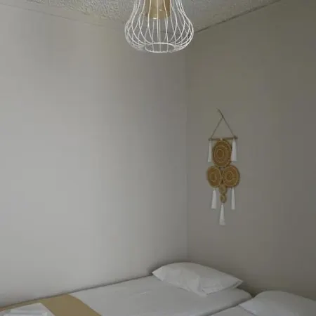 Apartment So Minimal Tolo