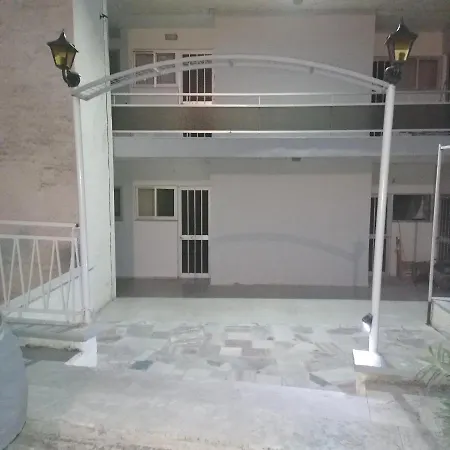 Apartment So Minimal Tolo